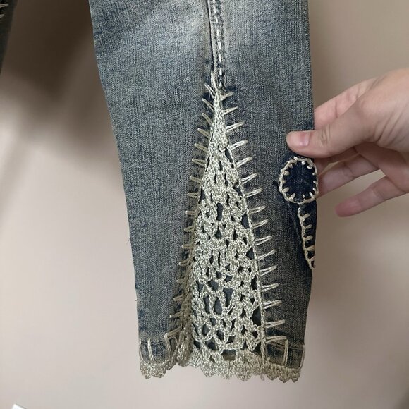 Y2K 90s VTG Demin Jacket Women 1X Crochet Embroidered Hippie Crest Jeans Western - Picture 3 of 13